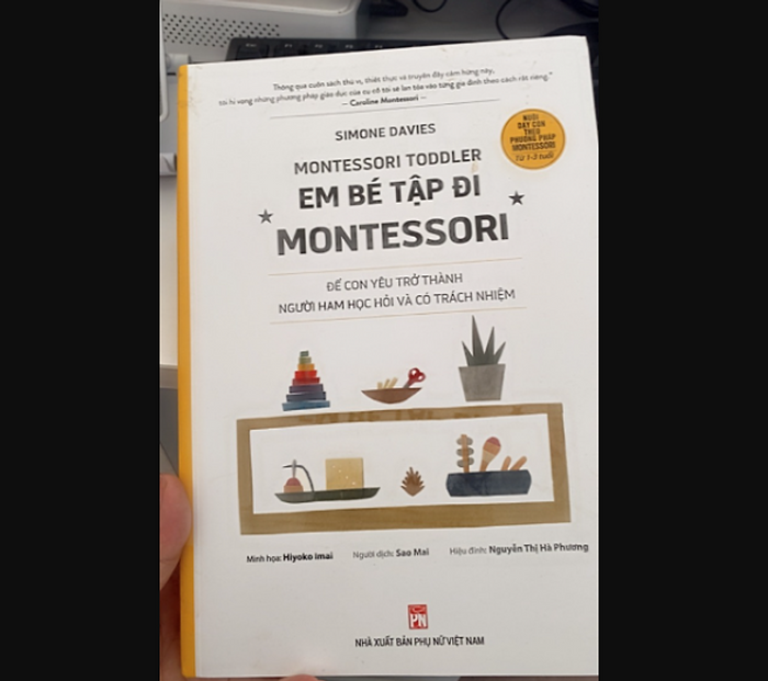 Sách - Em Bé Tập Đi Montessori - Simone Davies Sách - Em Bé Tập Đi Montessori - Simone Davies