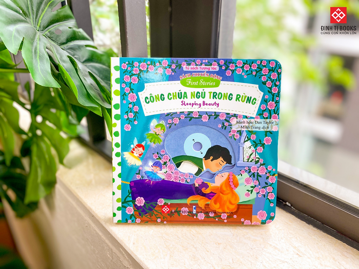 Sách Chuyển Động - First Stories - Công Chúa Ngủ Trong Rừng - Sleeping Beauty Sách Chuyển Động - First Stories - Công Chúa Ngủ Trong Rừng - Sleeping Beauty