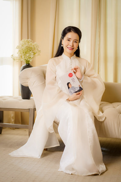 Sách Sống Như Bông Pháo Hoa - Hành Trình Khám Phá Điều Quý Giá Nhất Cuộc Đời | Ruby Nguyen
