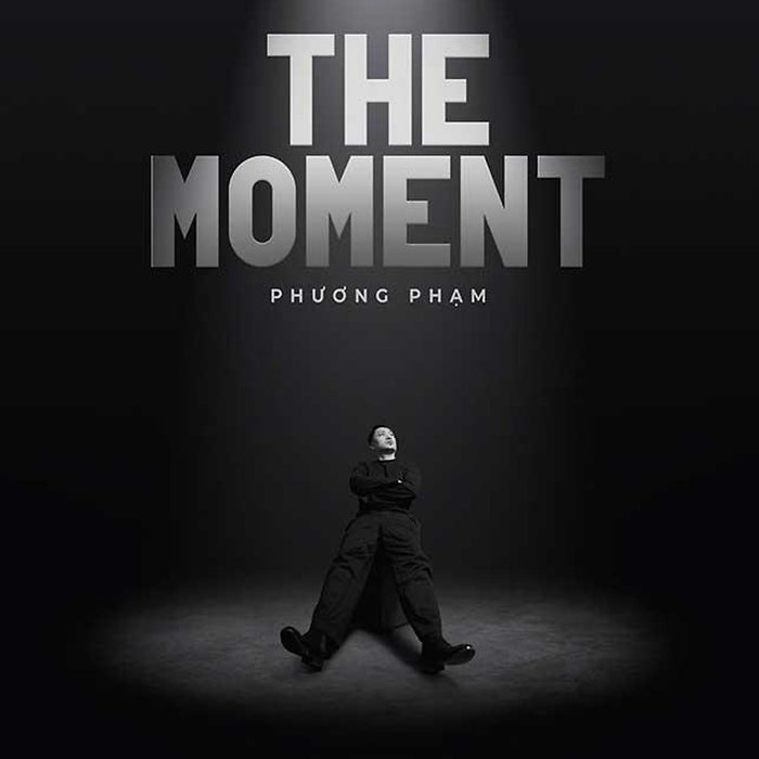 The Moment - 31 Artists Through The Lens Of Phương Phạm (Sách Ảnh) The Moment - 31 Artists Through The Lens Of Phương Phạm (Sách Ảnh)