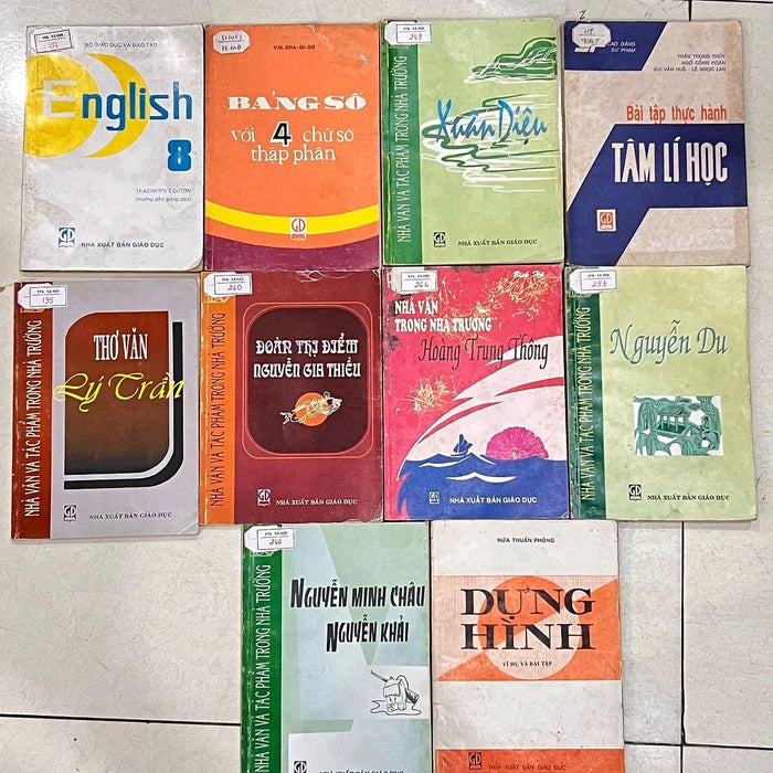 10 Cuốn Sách Giáo Khoa Cũ - Bản 9X