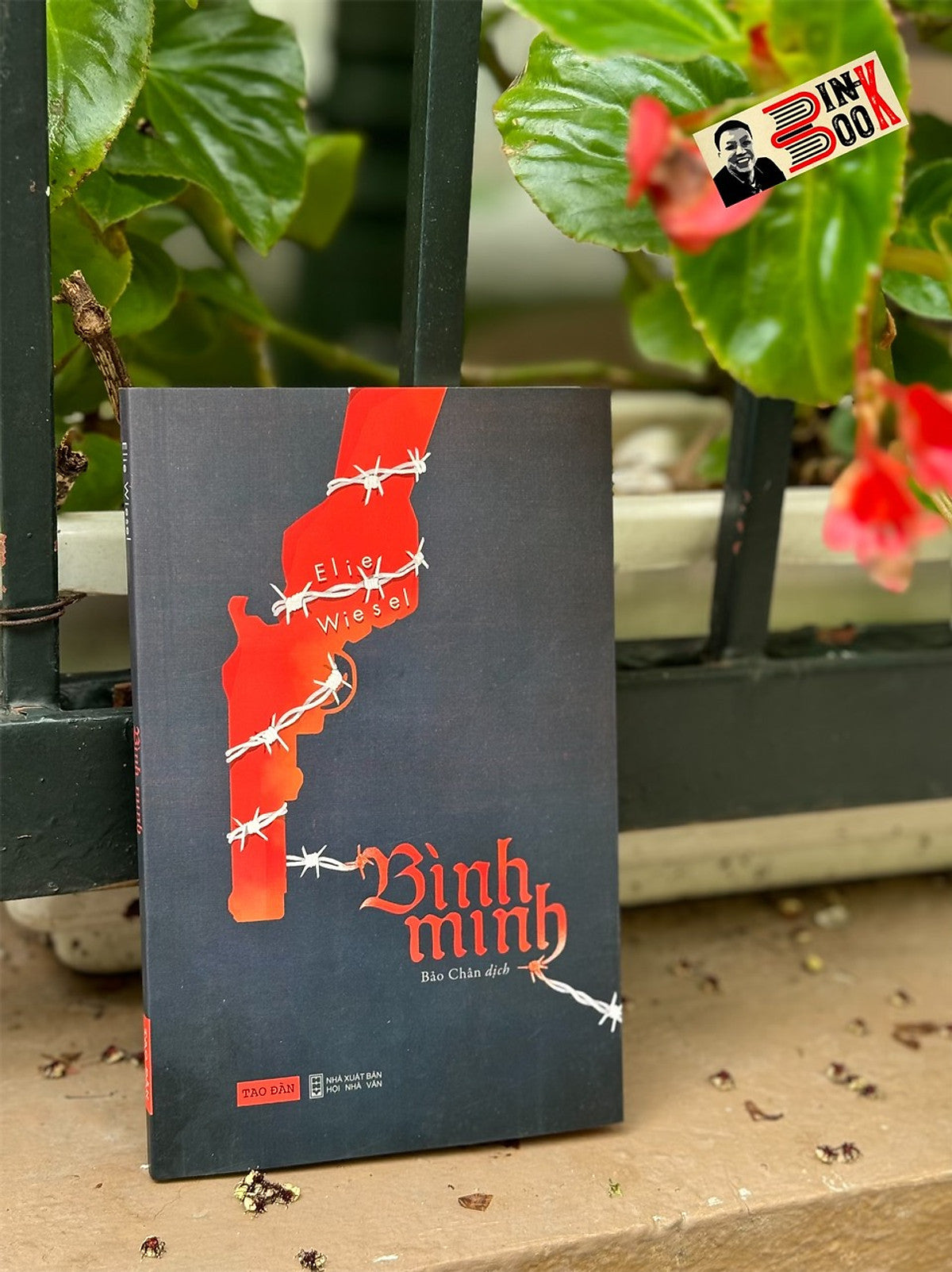 Bình Minh – Elie Wiesel – Bảo Chân Dịch – Tao Đàn – Nxb Hội Nhà Văn