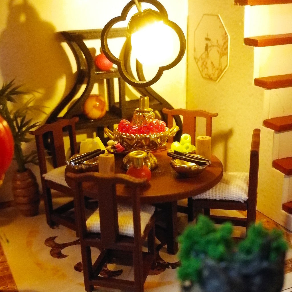Nhà búp bê Tự làm bằng gỗ [Nhà có nội thất ĐẠI ĐƯỜNG CỔ TRẤN & đèn LED] Tặng khung bảo vệ + Dụng cụ. L905
