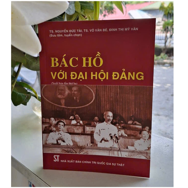 Sách - Bác Hồ Với Đại Hội Đảng