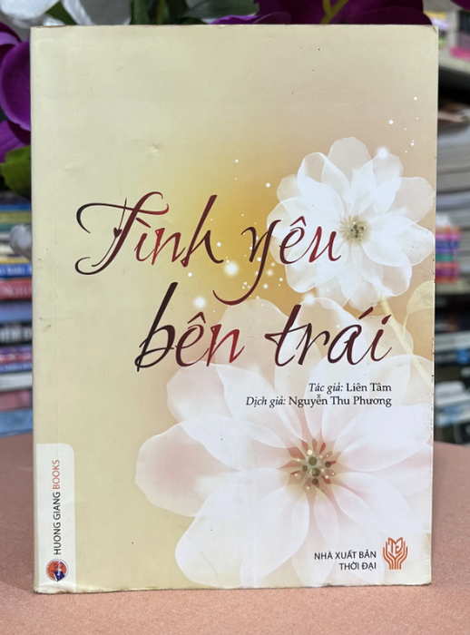 Sách - Tình Yêu Bên Trái