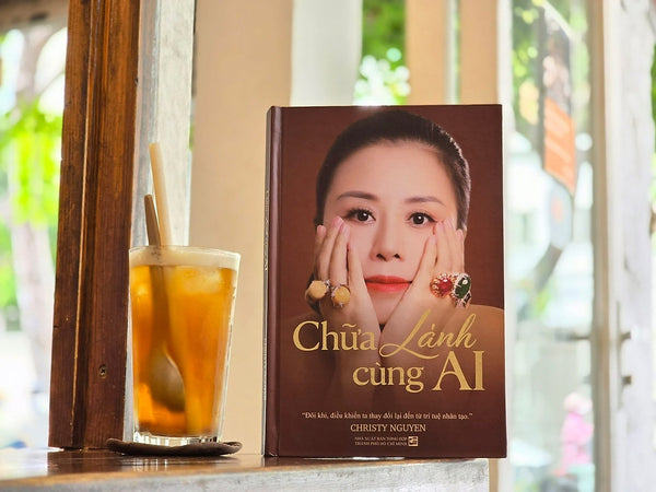 Sách - Chữa Lành Cùng Ai - Christy Nguyen