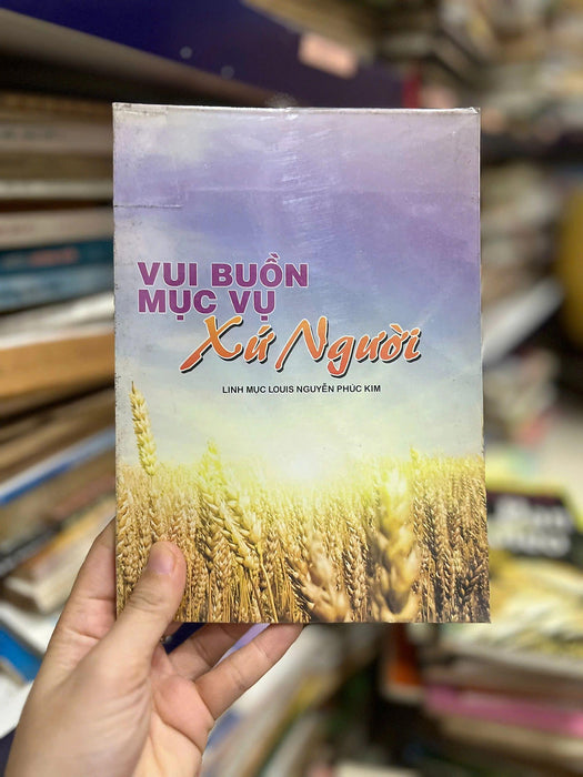 Vui Buồn Mục Vụ - Xứ Người