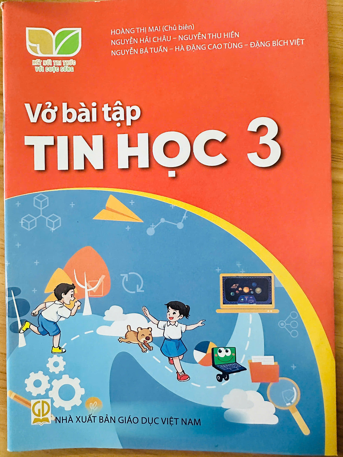 Sách Vở Bài Tập Tin Học 3- Kết Nối Tri Thức Với Cuộc Sống (Kèm Bìa Nilong Bọc Sách, Nhãn Tên)