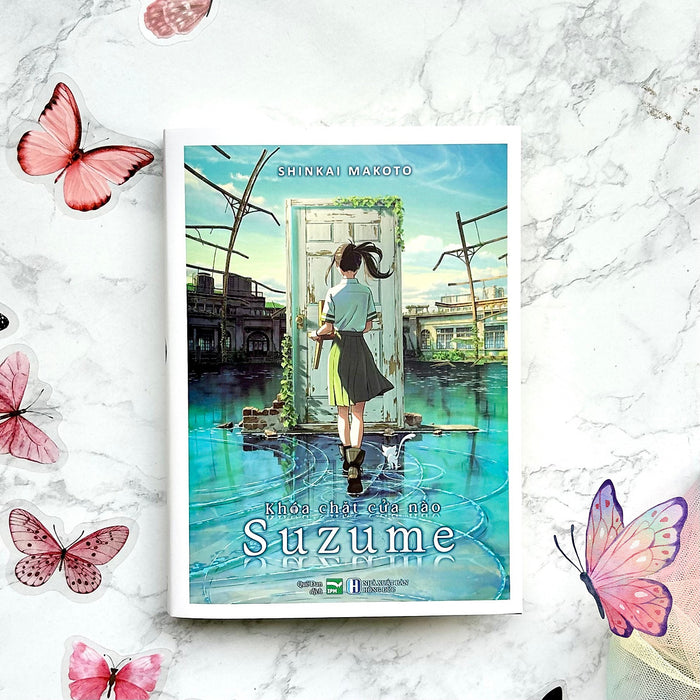 Sách Khóa Chặt Cửa Nào Suzume - Chang Book