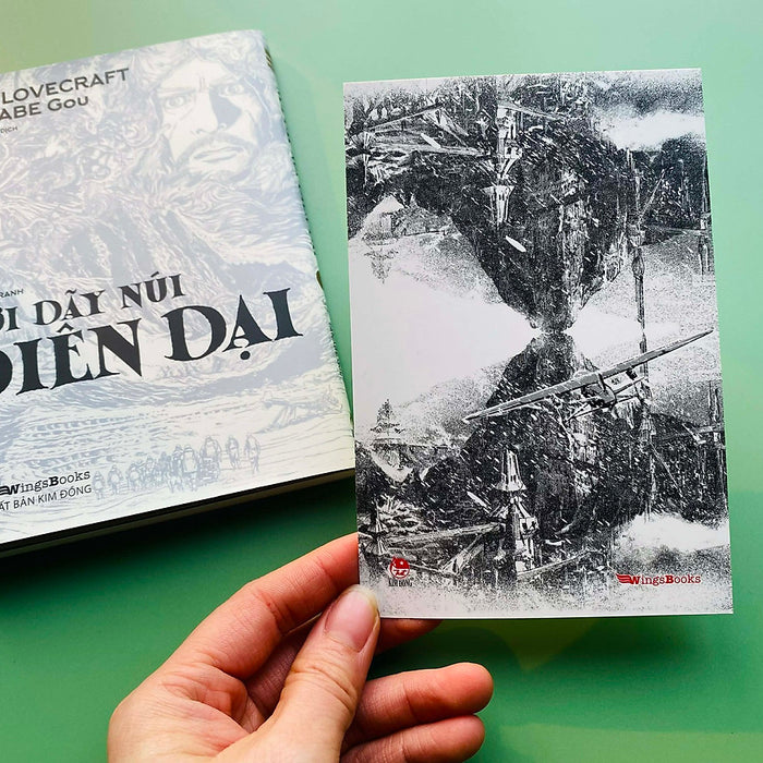 (Tặng Kèm Postcard) Nơi Dãy Núi Điên Dại – Tập 1 - H. P. Lovecraft, Tanabe Gou - Miểu Mạn Dịch - Nxb Kim Đồng
