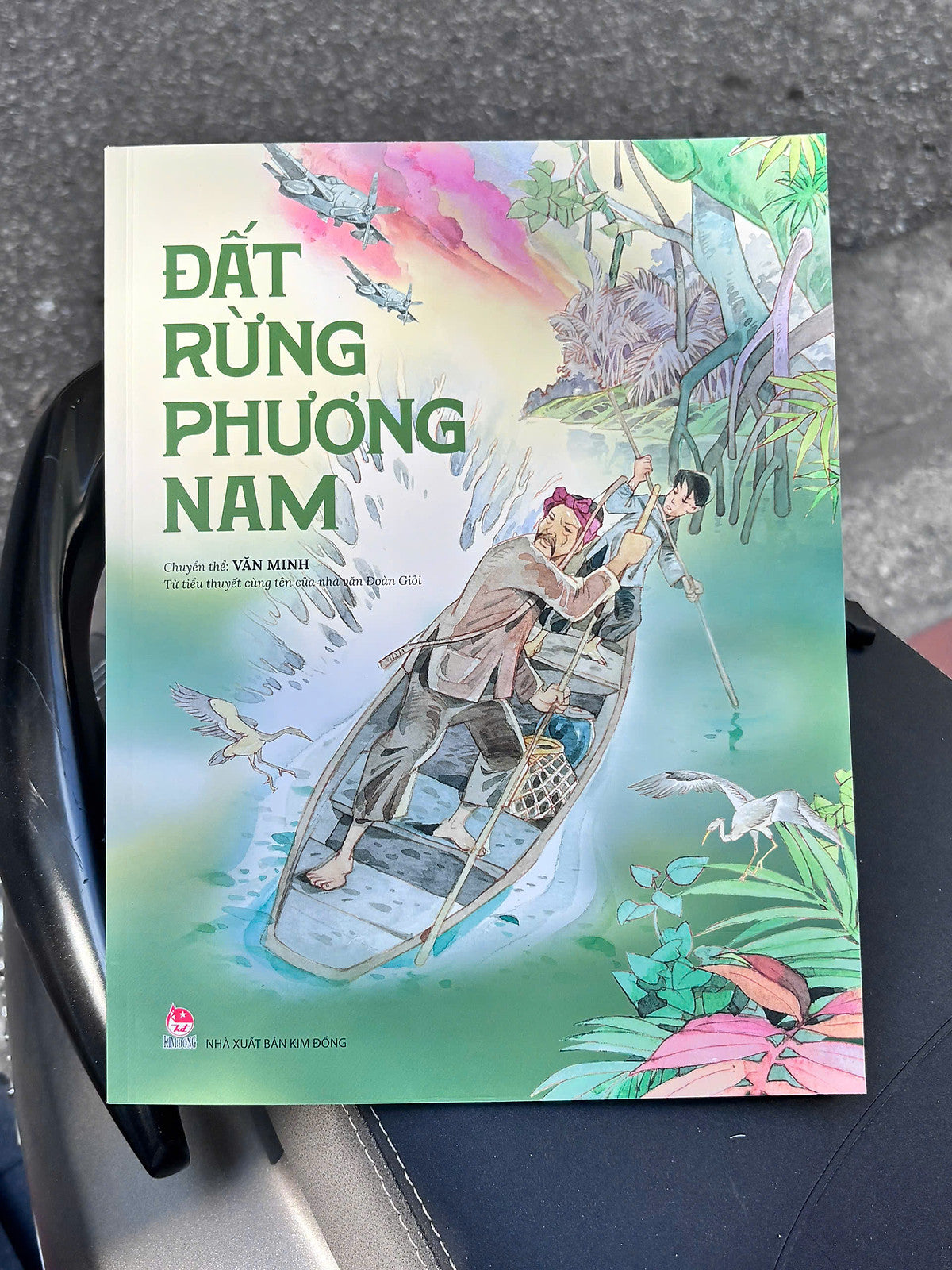 (Bản Truyện Tranh, In Màu) Đất Rừng Phương Nam – Chuyển Thể Từ Tiểu Thuyết Của Nhà Văn Đoàn Giỏi – Tranh Và Lời Văn Minh – Nxb Kim Đồng