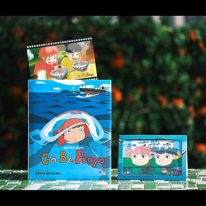(Bản Sách Tranh, Tặng 2 Postcard Kèm Khung) Cô Bé Ponyo – Từ Bộ Phim Của Hayao Miyazaki – Trân Trân Dịch – Nxb Kim Đồng