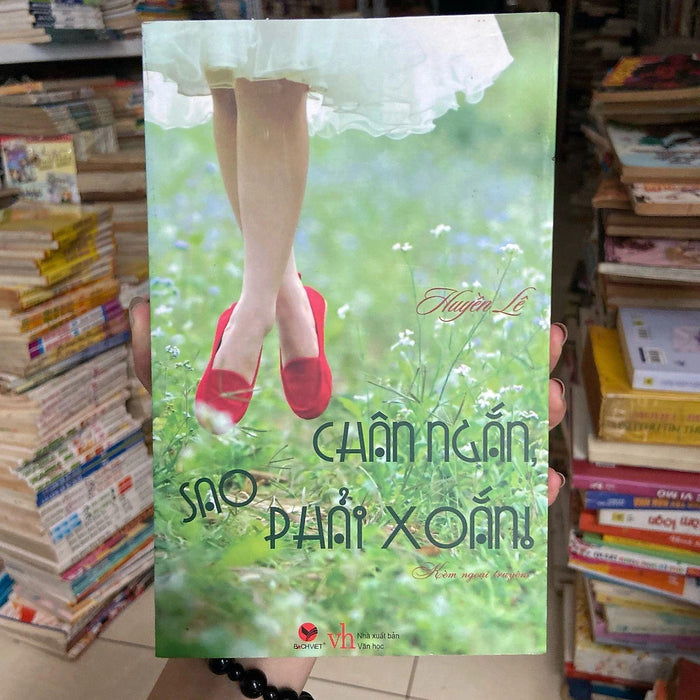 Chân Ngắn Sao Phải Xoắn