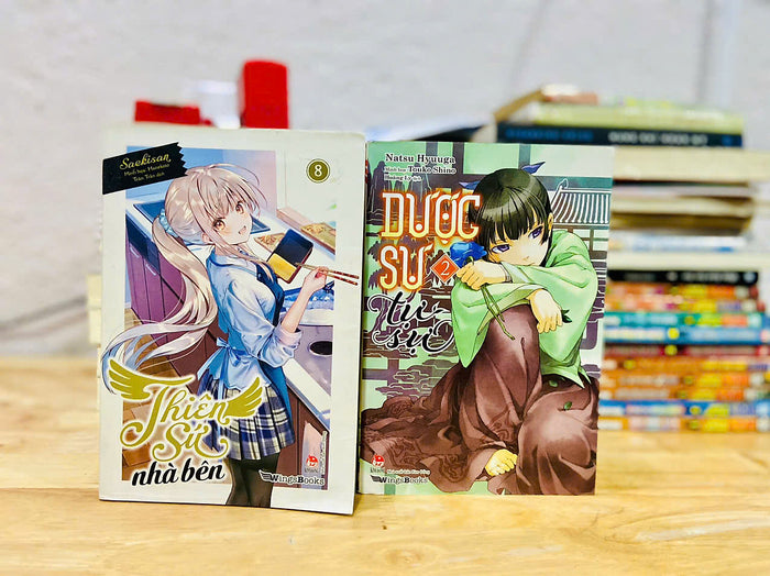 Truyện Dược Sư Tự Sự + Thiên Sứ Nhà Bên Light Novel (Đồng Giá 40K) - Chang Book