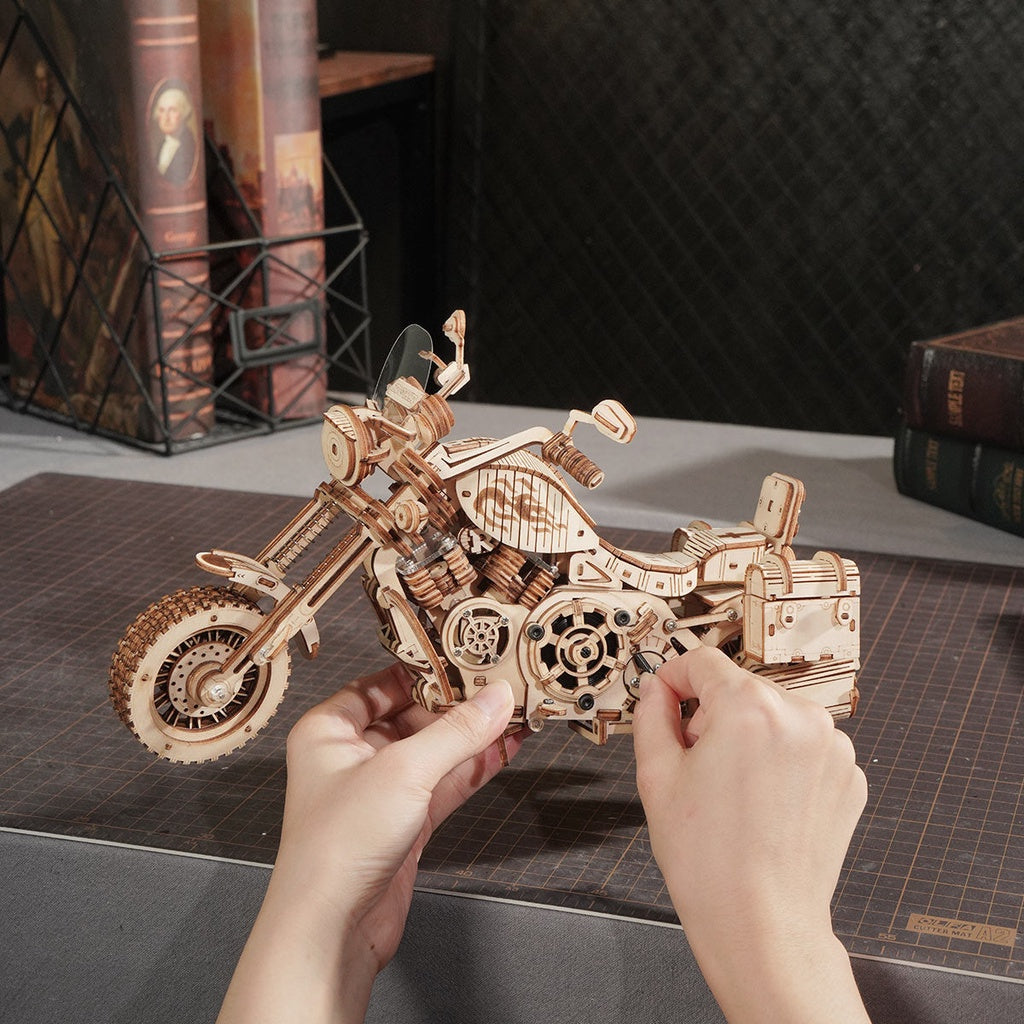 [Bản Quốc Tế] Mô hình tự làm Xe Motorcycle Robotime | Đồ chơi lắp ráp gỗ 3D. ROKR LK504