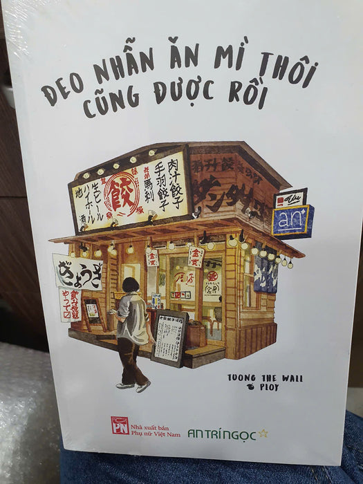 Đeo Nhẫn Ăn Mì Thôi Cũng Được Rồi