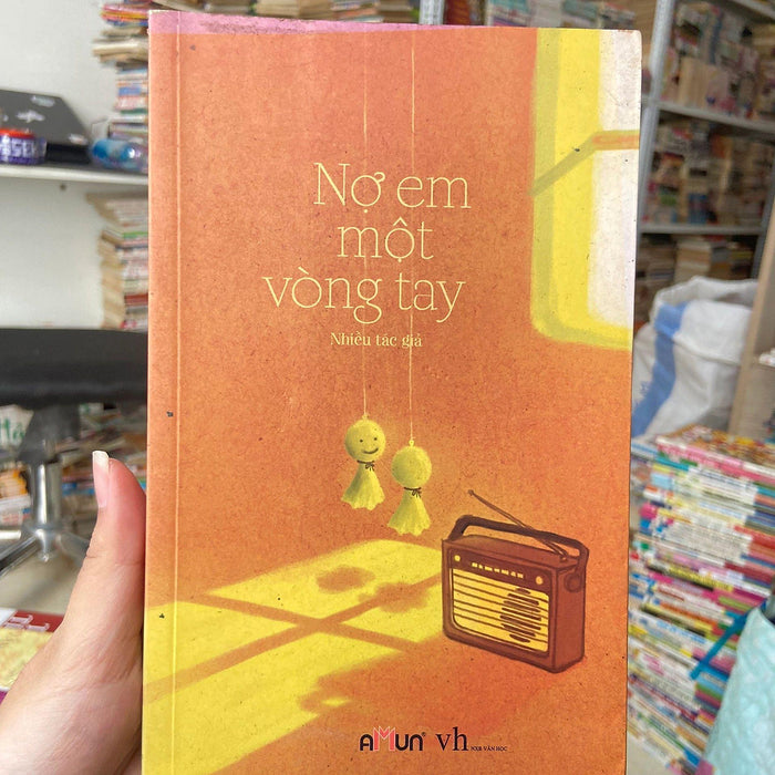 Nợ Em Một Vòng Tay