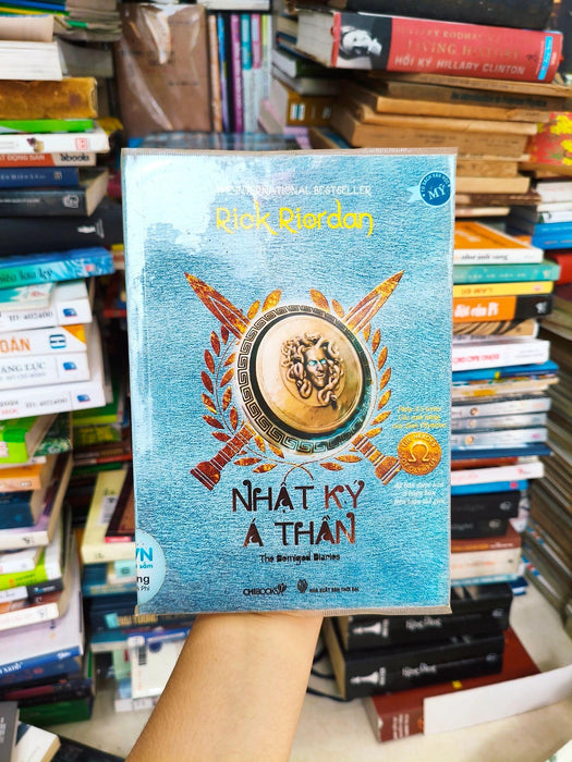 Nhất Kí Á Thần