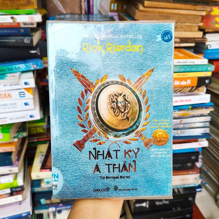 Nhất Kí Á Thần