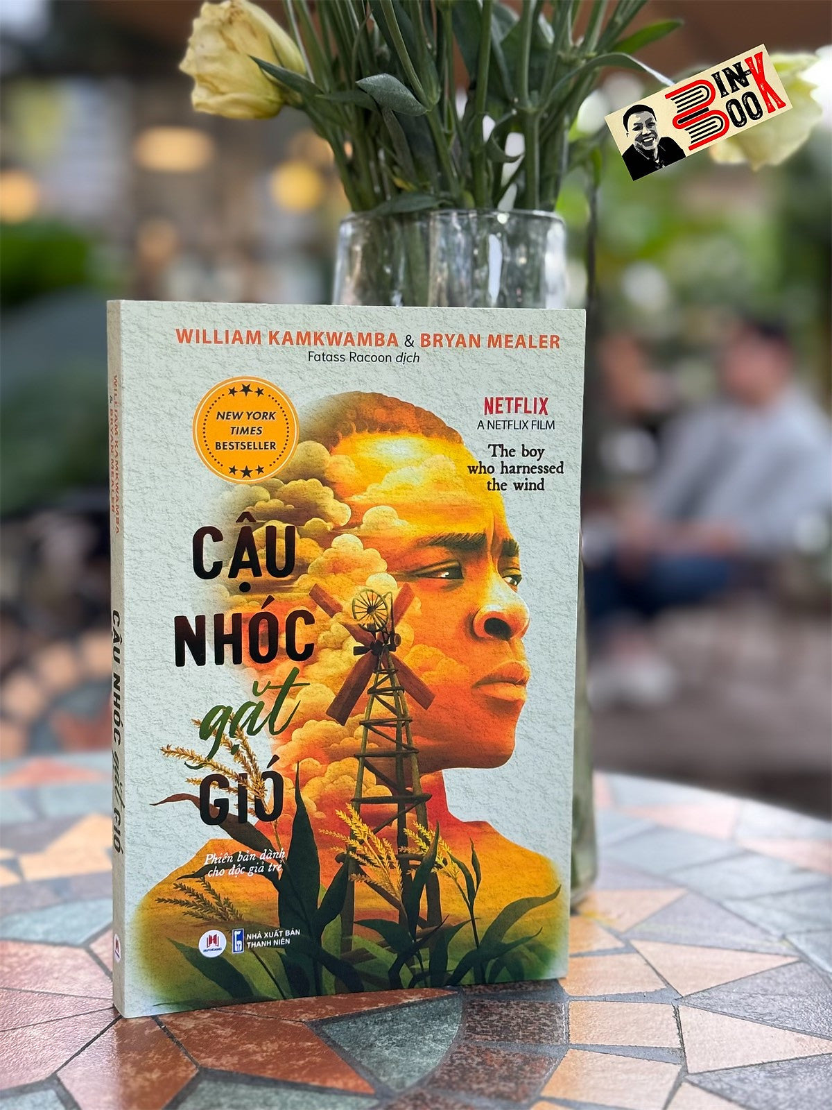 (Tái Bản Năm 2023) Cậu Nhóc Gặt Gió - William Kamkwamba, Bryan Mealer - Fatass Racoon Dịch – Nxb Thanh Niên – Huy Hoang Bookstore