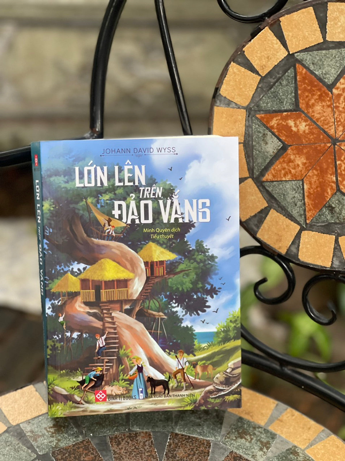 [Ấn Bản 2023] Lớn Lên Trên Đảo Vắng - Johann David Wyss – Dịch Giả Minh Quyên - Đinh Tị Books - Nxb Thanh Niên.