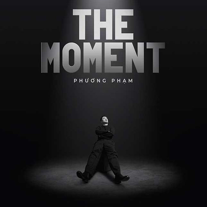 The Moment - 31 Artists Through The Lens Of Phương Phạm (Sách Ảnh)